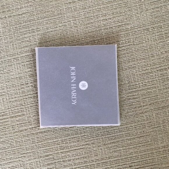 John Hardy Jewelry Pouch & Cleaning Clothes - Picture 4 of 6